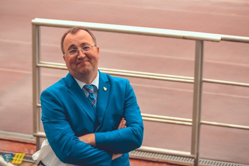 По хоккею с По хоккею с